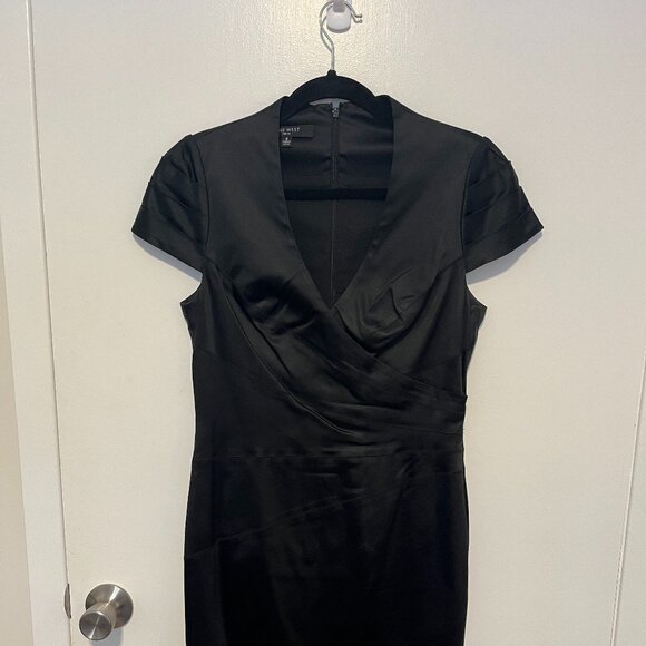 Nine West Little Black Dress - Size 8 - perfect for Christmas parties or NYE - Picture 1 of 6